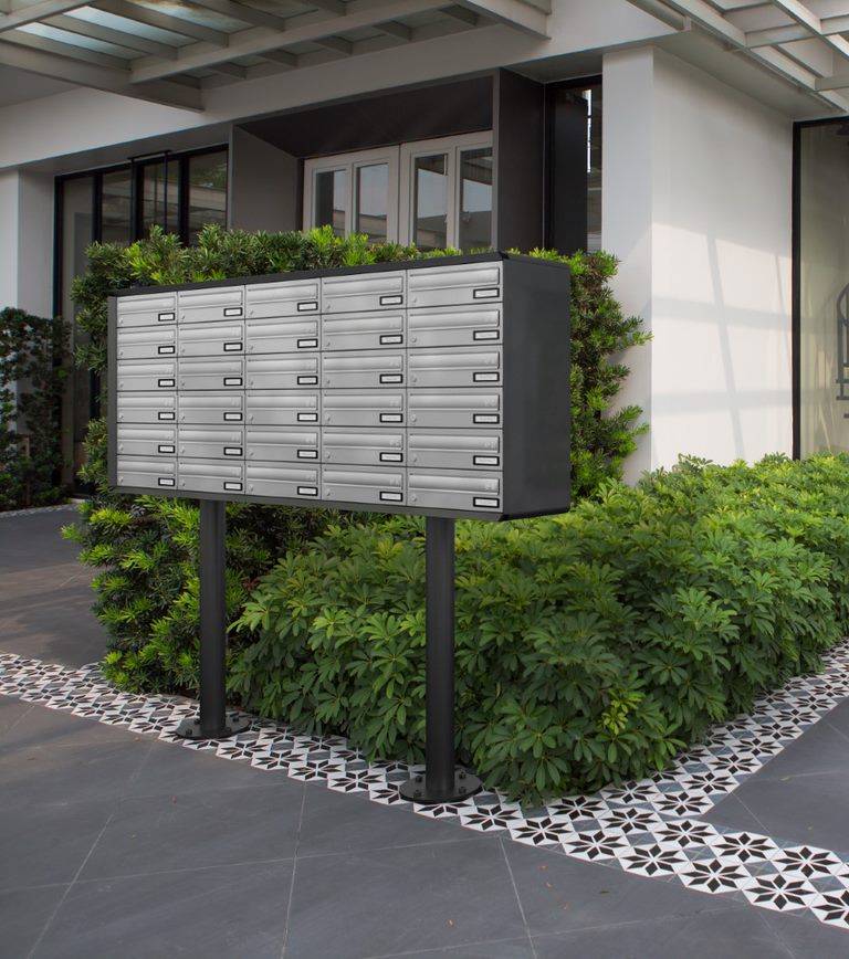 Outdoor Mailboxes