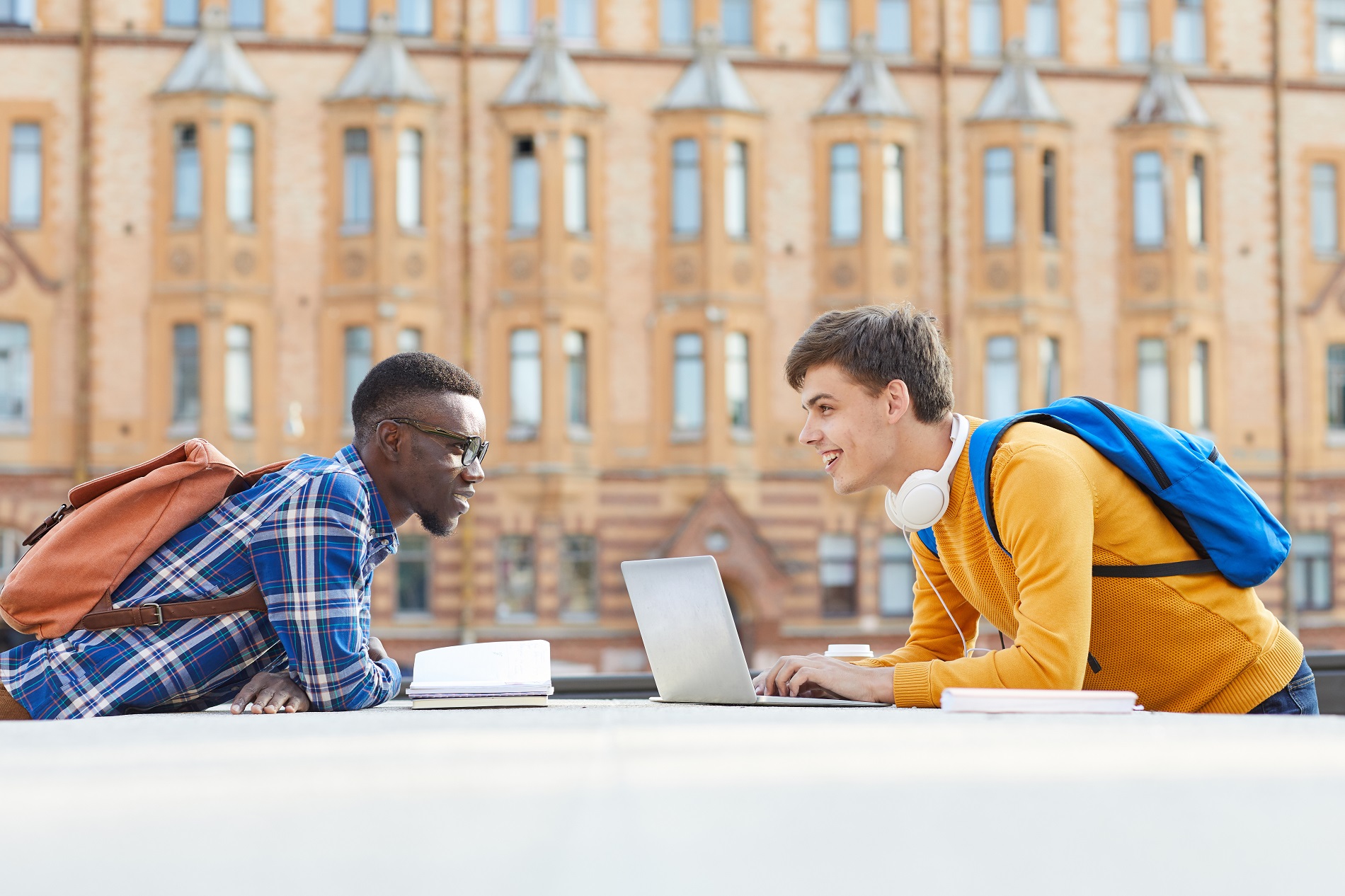 7 Must-Have Features of a Smart Campus | Parcel Pending