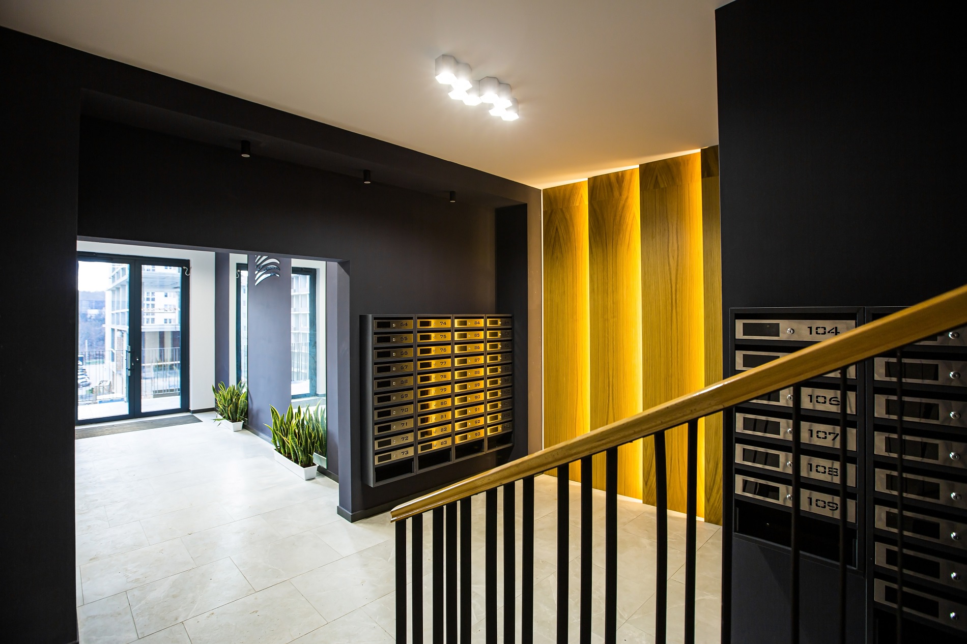 How To Make Your Apartment Complex Lobby More Attractive | Parcel Pending